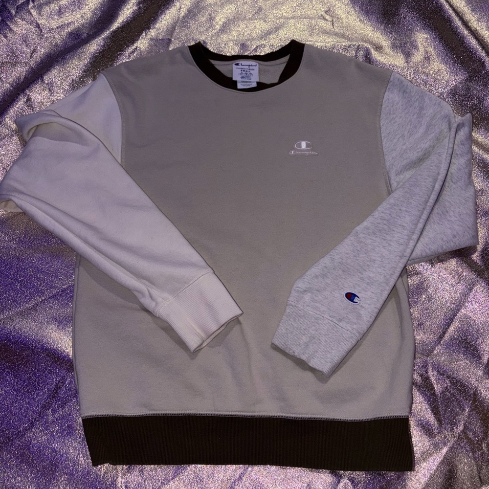 Champion Women's Gray and White Crewneck Sweater